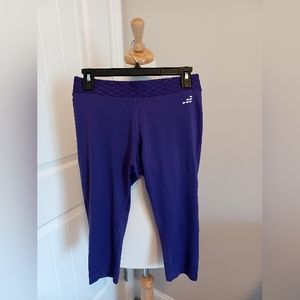 BCG yoga capris Sz Small Purple #J12